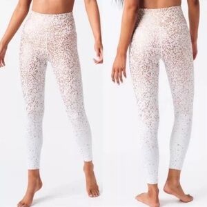 Zyia Stay Gold Light N‎ Tight High Rise 7/8 Leggings Size 4 Women’s White NWOT
